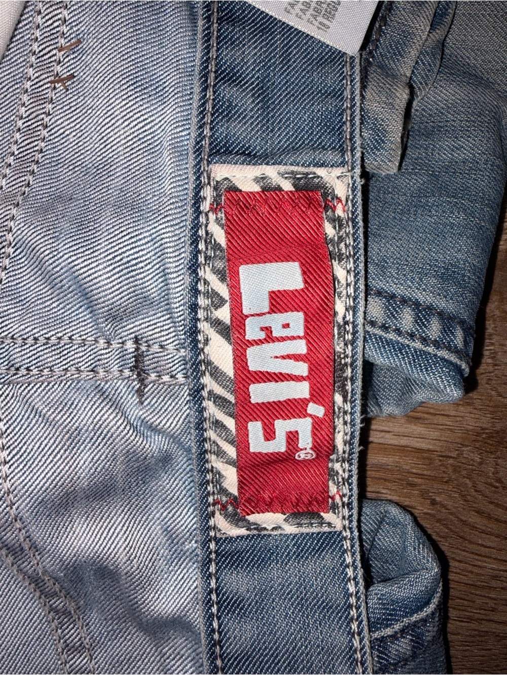 VINTAGE Levi's Light Blue Straight Leg Jeans - Picture 2 of 4